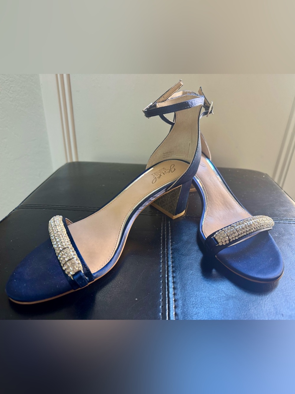 Jewel Badgley Mischka Brand Ramsay Open Toe Block Heel in Navy Satin Size 9